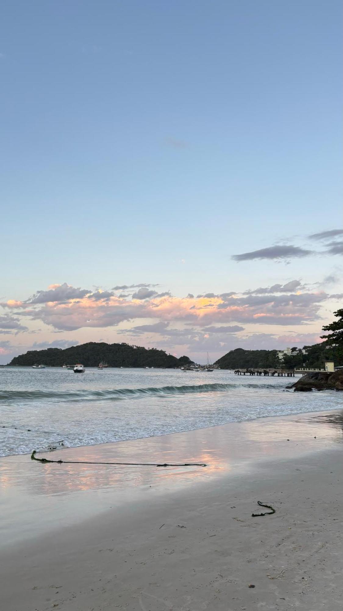 Apto Em Condominio No Centro De Bombinhas, Proximo Da Praia Exteriér fotografie